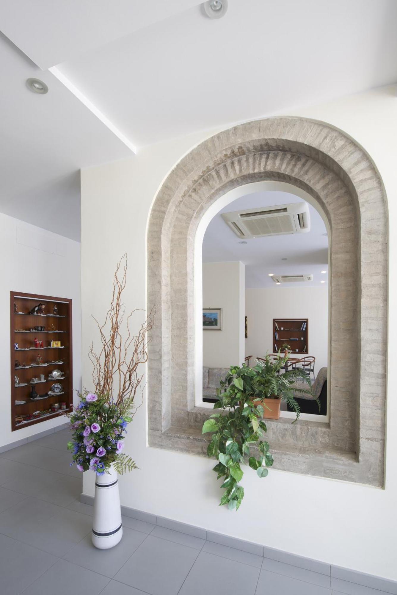 Hotel Torretta Cattolica Luaran gambar
