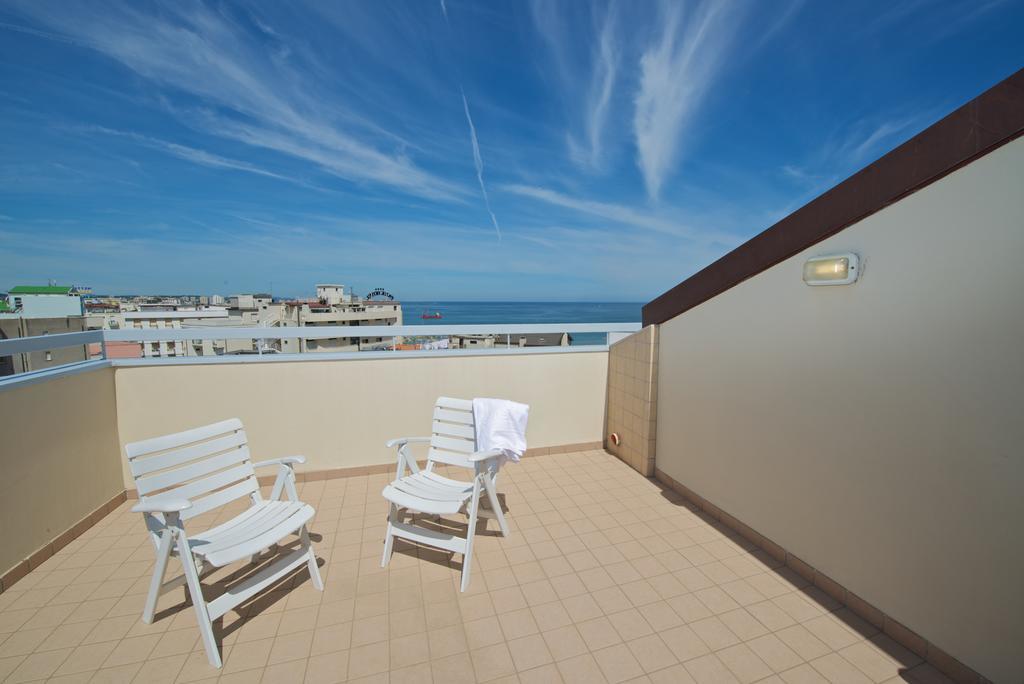 Hotel Torretta Cattolica Luaran gambar