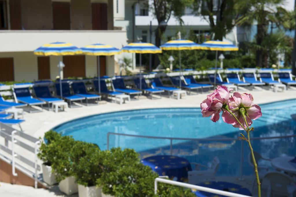 Hotel Torretta Cattolica Luaran gambar
