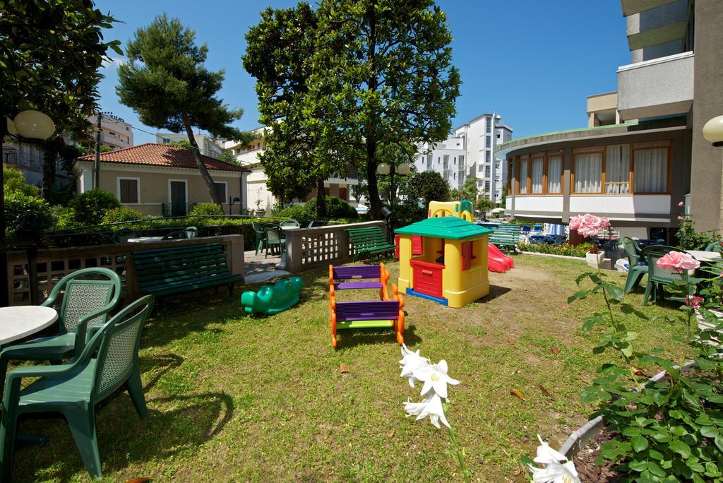 Hotel Torretta Cattolica Luaran gambar