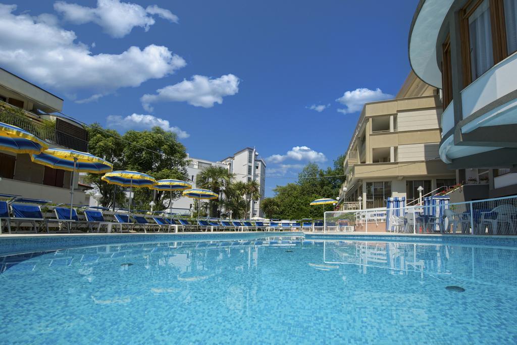Hotel Torretta Cattolica Luaran gambar