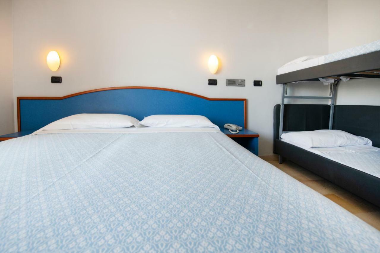 Hotel Torretta Cattolica Luaran gambar